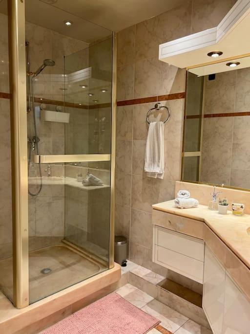 Comfy, Cosy, And Spacious Apartment Near Paris Bezons Eksteriør billede