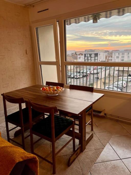 Comfy, Cosy, And Spacious Apartment Near Paris Bezons Eksteriør billede